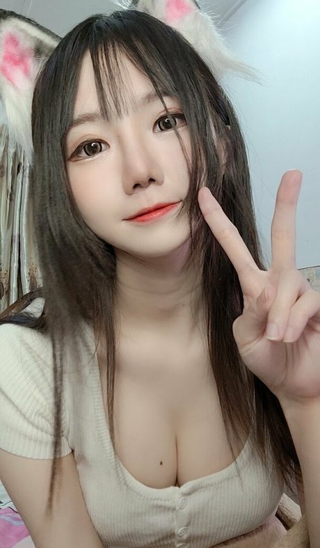 Iamdorasnowfree photo 239