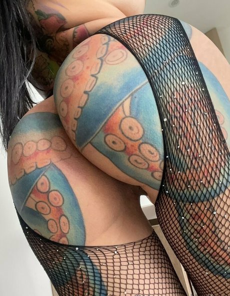 Iamvaleeentine photo 3