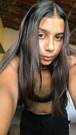 Iasmin Rodrigues photo 1