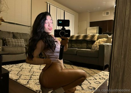 Ijustneedee photo 14