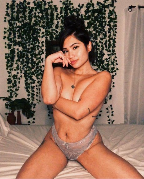 Ilah Dizon photo 9