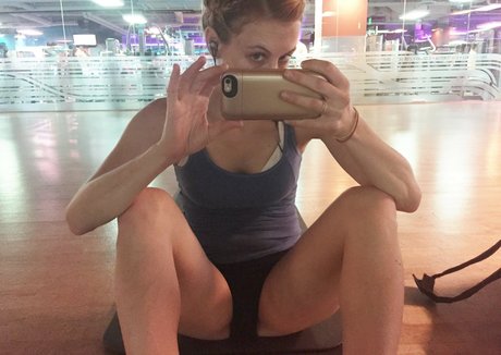 Iliza Shlesinger photo 29