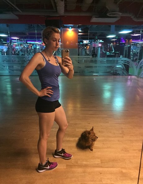 Iliza Shlesinger photo 100