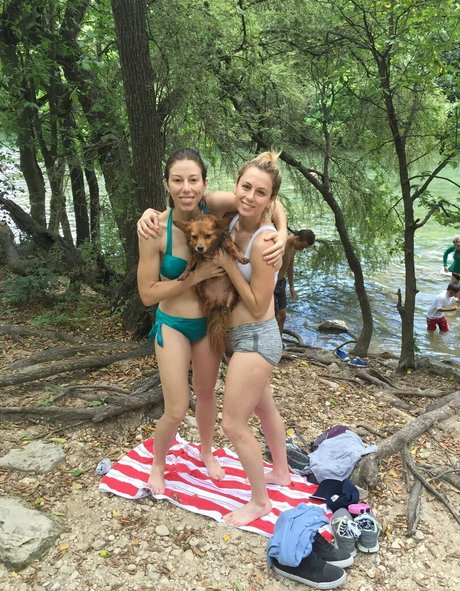 Iliza Shlesinger photo 113