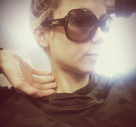 Iliza Shlesinger photo 140