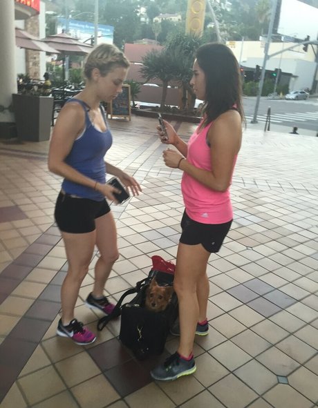 Iliza Shlesinger photo 163