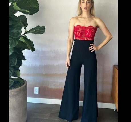 Iliza Shlesinger photo 196