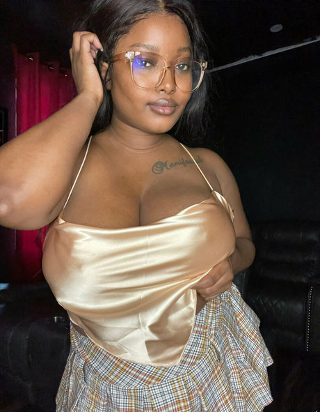 Ilovecaramel photo 172