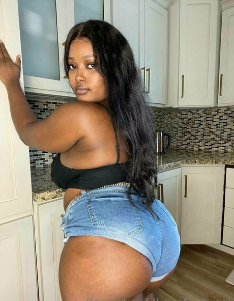 Ilovecaramel photo 184