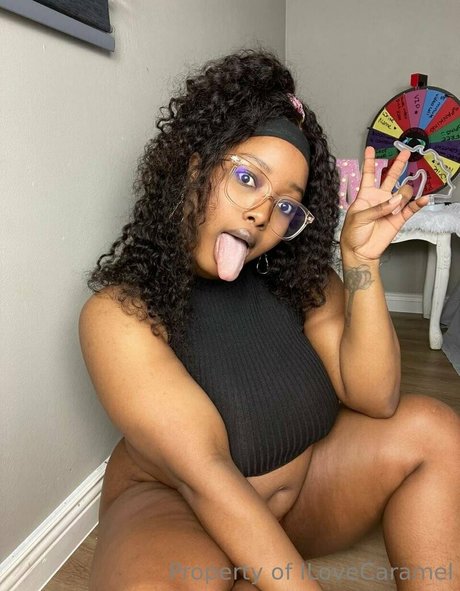 Ilovecaramel photo 209