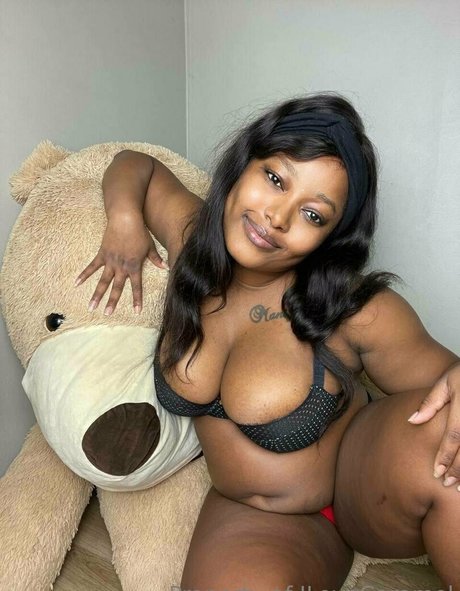 Ilovecaramel photo 278