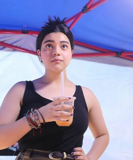 Iman Vellani photo 12