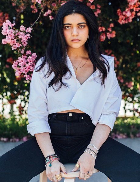 Iman Vellani photo 27