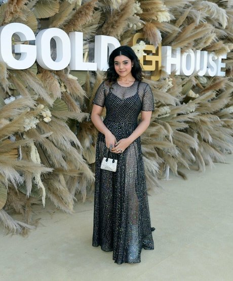 Iman Vellani photo 38