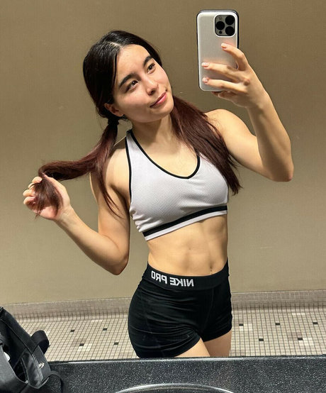 Imnamipeaches photo 7