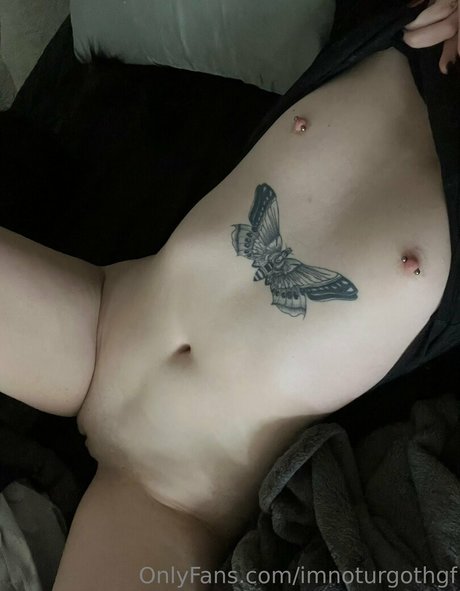 Imnoturgothgf photo 1