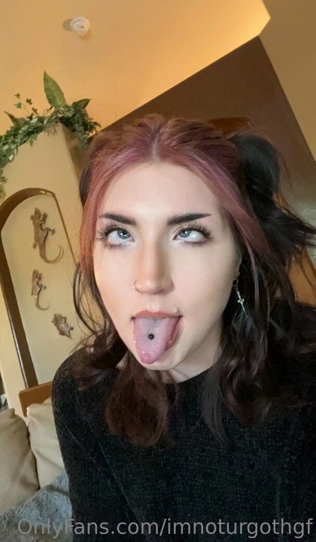 Imnoturgothgf photo 12