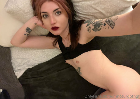Imnoturgothgf photo 24
