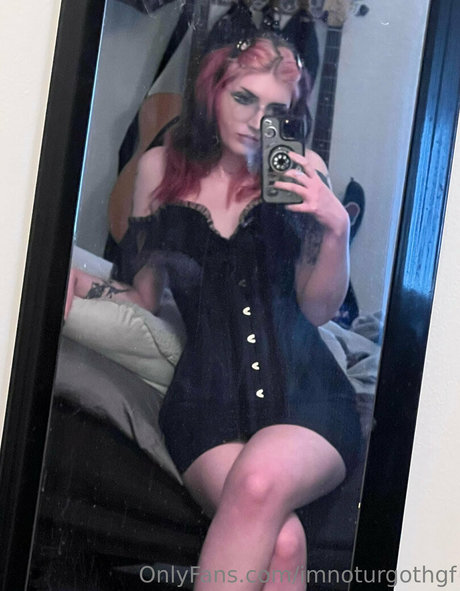 Imnoturgothgf photo 26