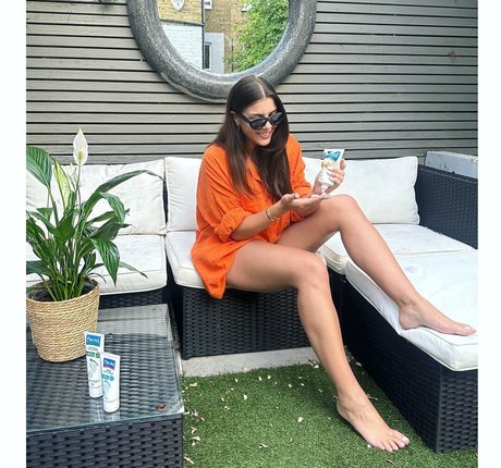 Imogen Thomas photo 92
