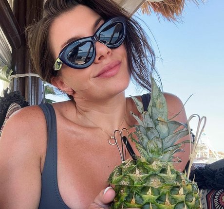 Imogen Thomas photo 94