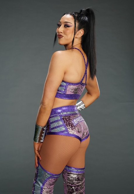 Indi Hartwell photo 9