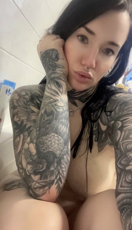 Inked-couple Hampshire photo 24
