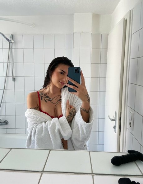 Inkedaurelia photo 3