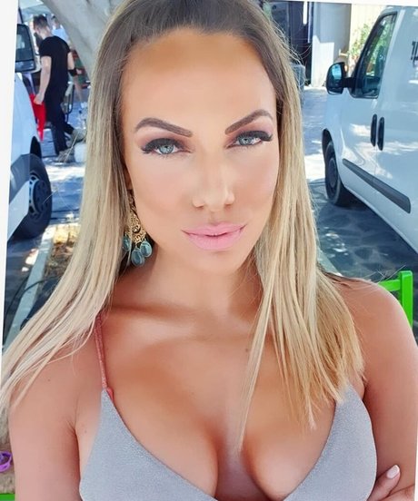Ioanna Maleskou photo 3