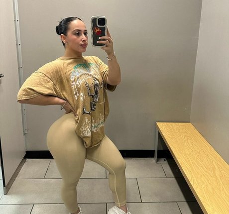 Profile photo of Ireeneechaaveez
