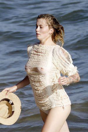 Ireland Baldwin photo 75