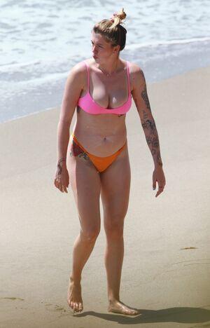 Ireland Baldwin photo 137