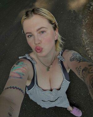Ireland Baldwin photo 248