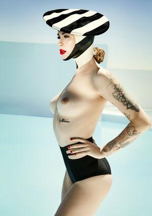 Ireland Baldwin photo 262