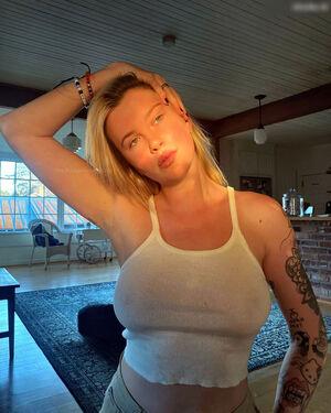Ireland Baldwin photo 309