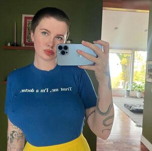 Ireland Baldwin photo 325