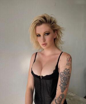 Ireland Baldwin photo 343