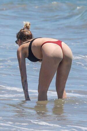 Ireland Baldwin photo 353