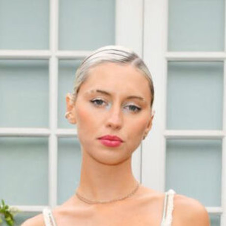 Profile photo of Iris Law