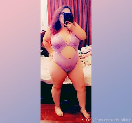 Iris_nikole photo 45