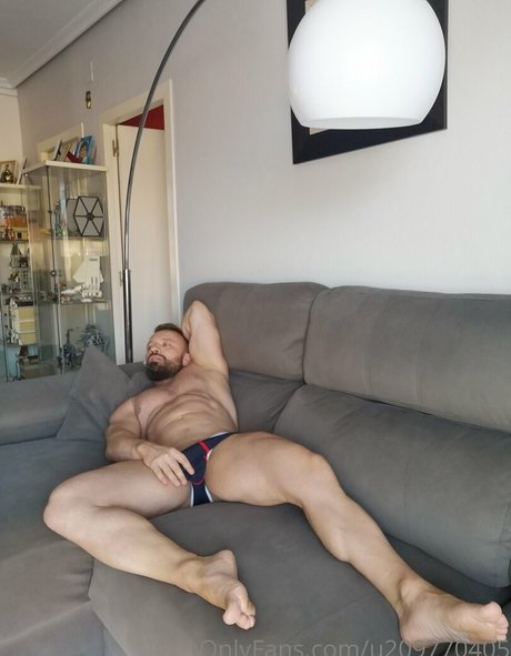Irishbeast69 photo 3
