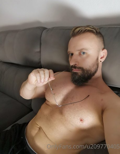 Irishbeast69 photo 10