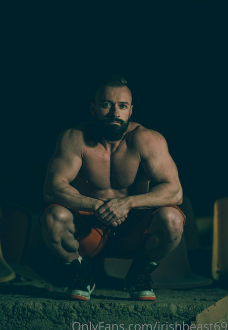 Irishbeast69 photo 28