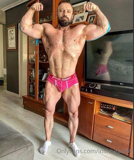 Irishbeast69 photo 43