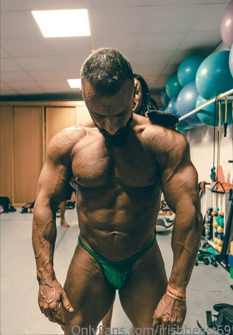 Irishbeast69 photo 52
