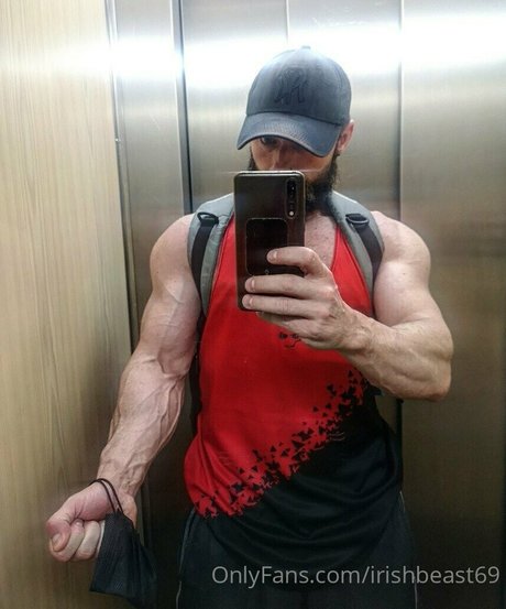 Irishbeast69 photo 60