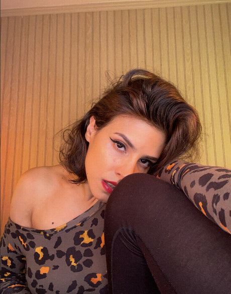 Irma La Dulce ASMR photo 36