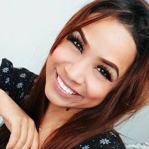 Isa Gomez photo 396