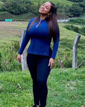 Isa Gomez photo 426