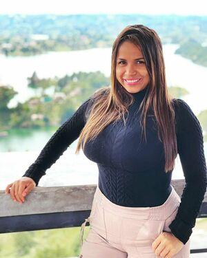 Isa Gomez photo 430
